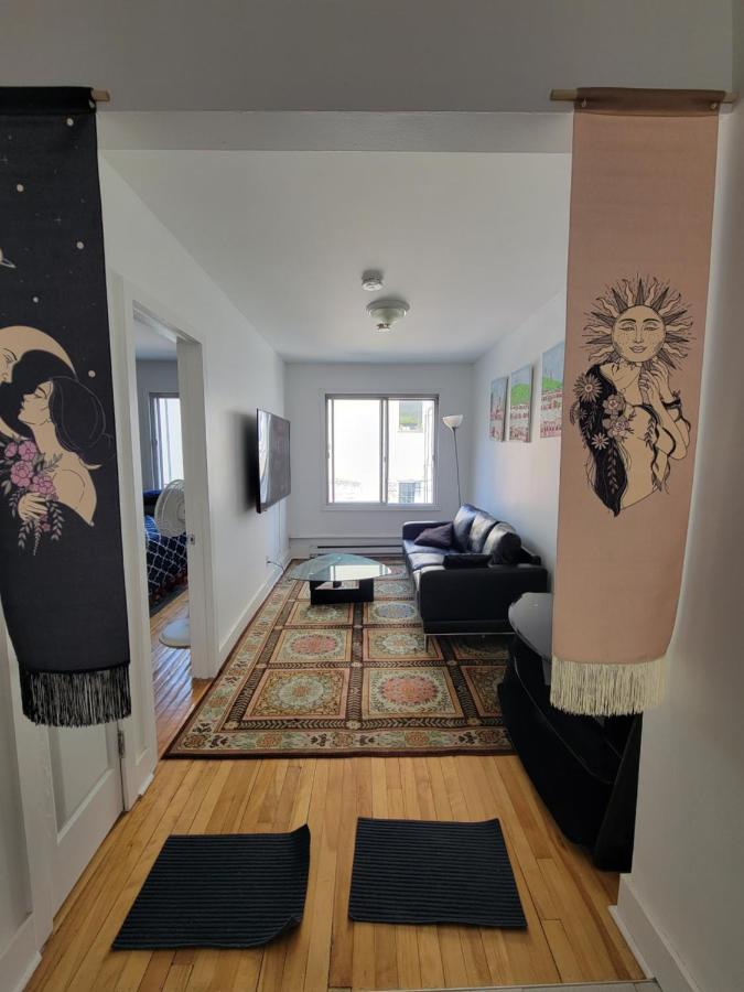 Small Condo In Montreal -Fast Wifi Exterior foto